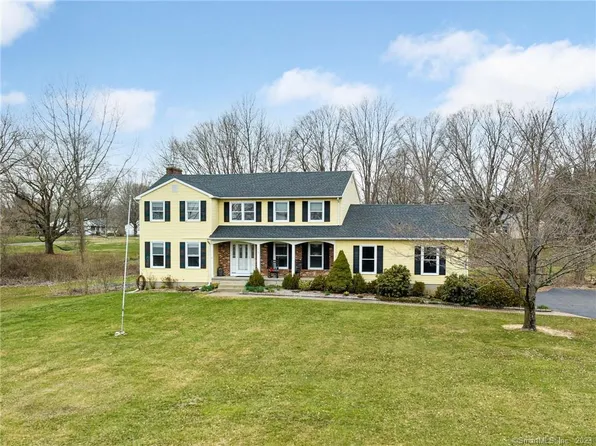 1405 East Street North, Suffield, CT 06078