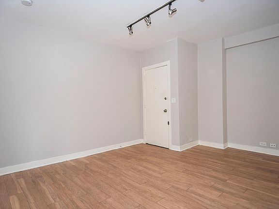 5th image of 511-13 W Belmont Ave #7