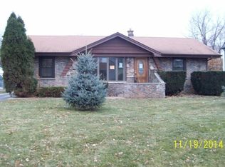 7636 Beloit Ave, Bridgeview, IL 60455