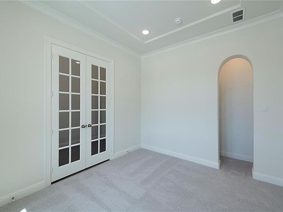 5th image of 2781 Kingston St