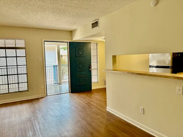 Villages at 47th, 4709 Harmon Ave #E17b90f3d, Austin, TX 78751