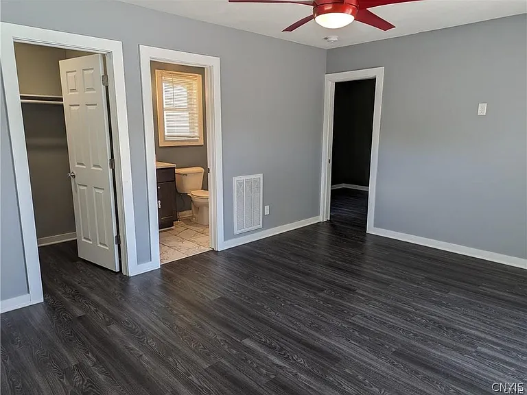 5854 Reis Dr — Photo 14