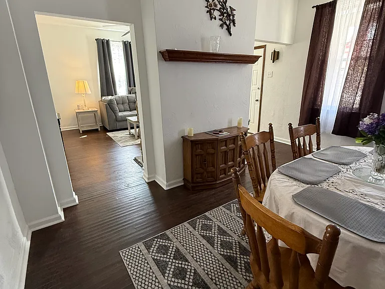 635 Roseland Ave — Photo 14