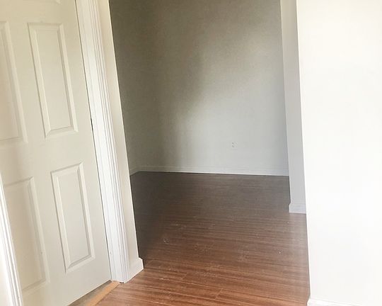 3rd image of 1452 W 88th St