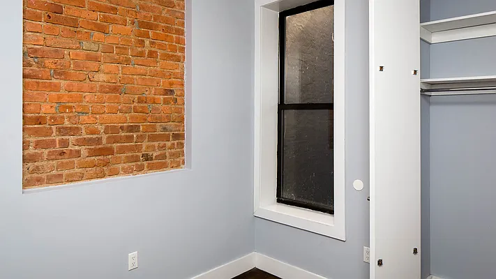 Rented by Nooklyn NYC LLC | media 38