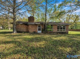 1698 Parker Rd SE, Hartselle, AL 35640