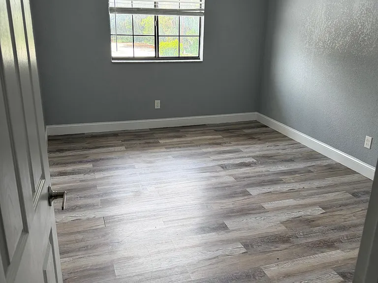 600 N Grove St #10 — Photo 15