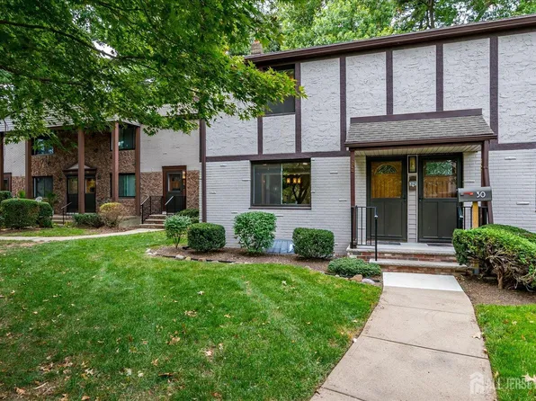 32 Kate Ln, Metuchen, NJ 08840