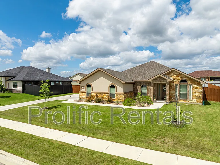 2509 Meadow Lark Dr — Photo 6