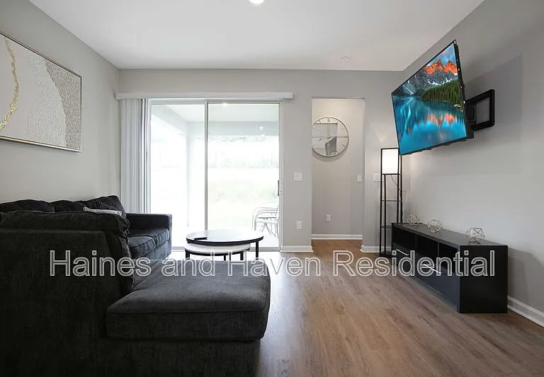 832 Blue Creek Dr — Photo 12
