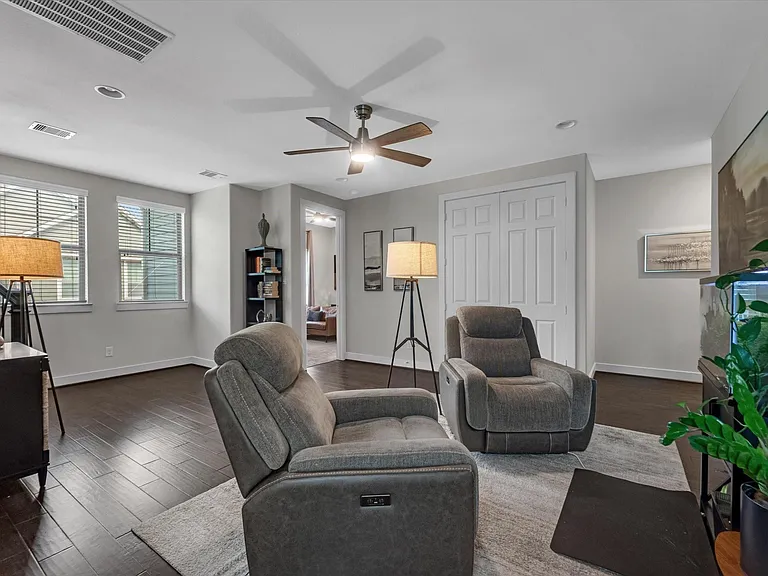 1512 Dyer Lake Ln — Photo 10