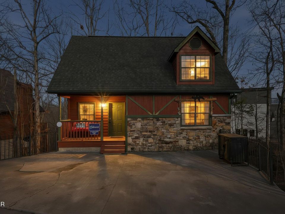 1st image of 2813 Forrest Way