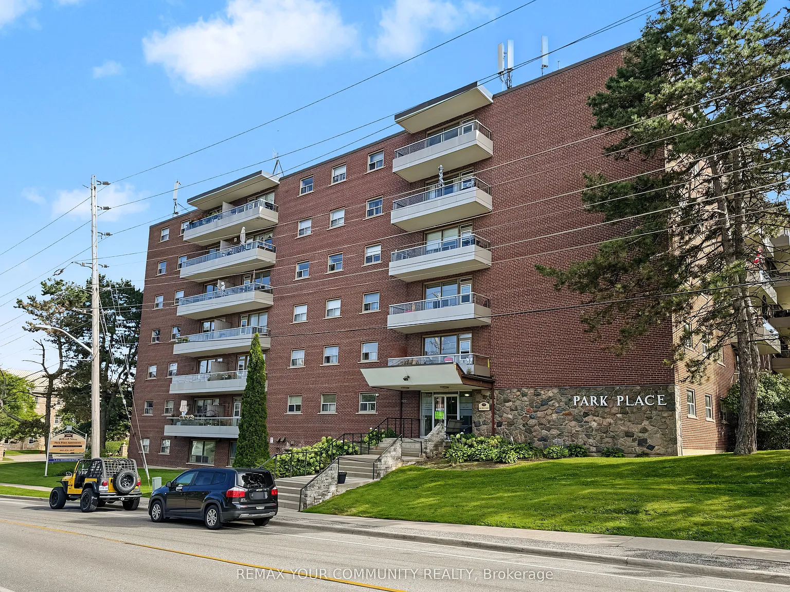 2 bed, $2,275 — Photo 1
