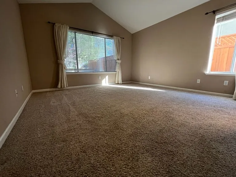 20 Flagstone Ct — Photo 12