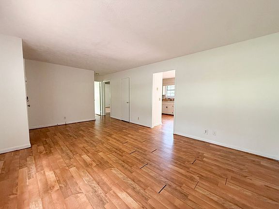 5th image of 3366 Dietz Dr