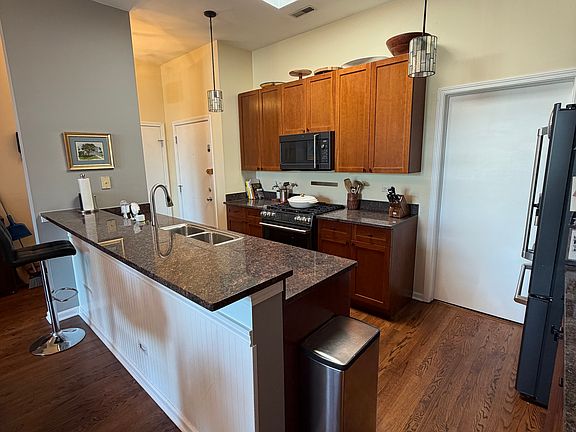 3rd image of 2089 W Wabansia Ave APT 305
