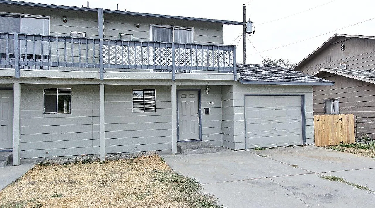 2 bed, 1024 sqft, $1,475 — Photo 2