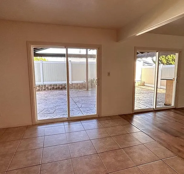1483 La Corta Cir — Photo 15