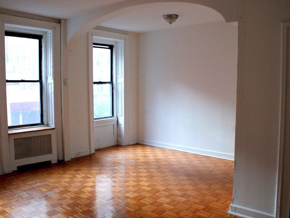 1st image of 337 Lexington Ave APT 3