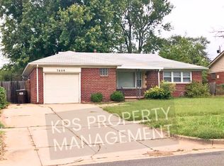 7608 E Lincoln St, Wichita, KS 67207