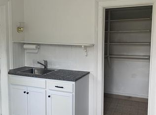 452 N Main St #D, Winsted, CT 06098