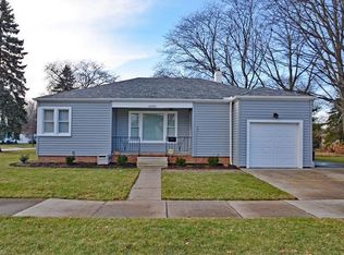 23494 Concord Dr, Westlake, OH