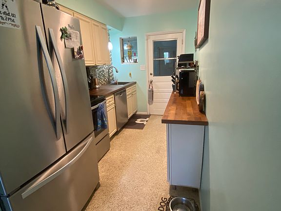 3rd image of 164 Cedar Ave #162