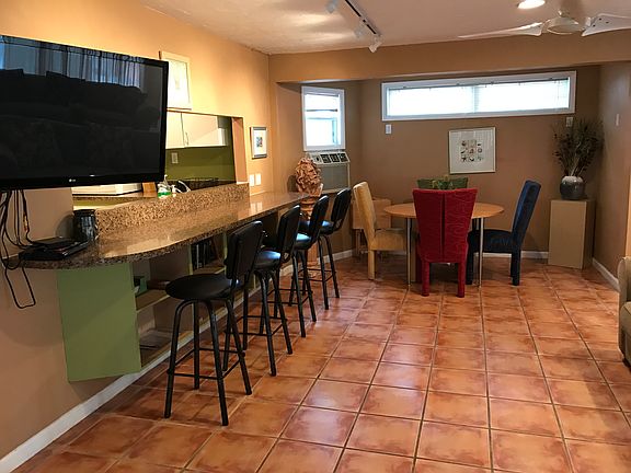 5th image of 637 Calle De Peru