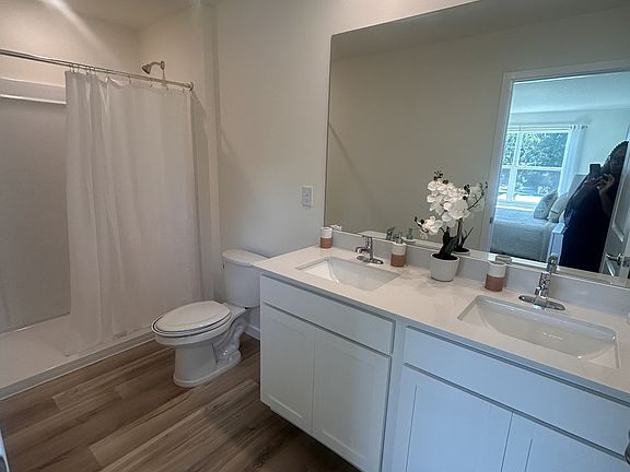 2nd image of 4067 SW 69th Ave