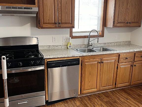 3rd image of 113 N Crestliner Dr