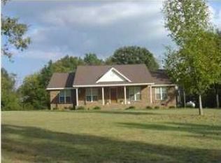 26 Moore Rd, Russellville, AL 35653