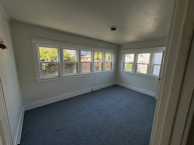 614 S Louise St #614 — Photo 7