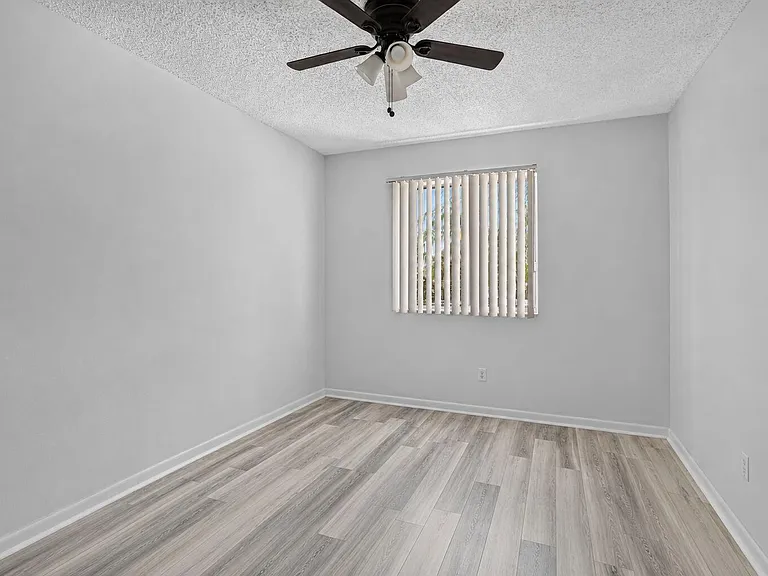 5314 Sapphire Valley — Photo 26