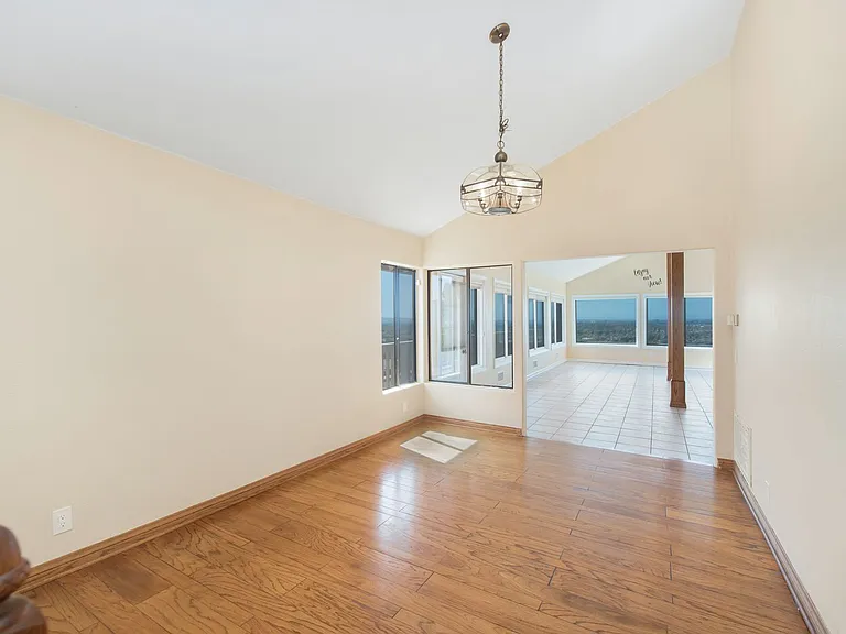 2274 N Rockridge Pl — Photo 10