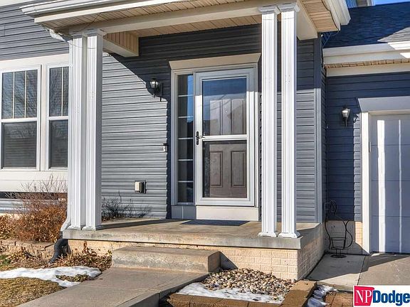 2nd image of 2910 Birchwood Dr