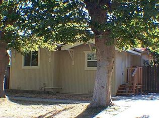 1320 Kern St, Escalon, CA 95320