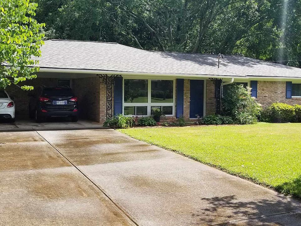 1st image of 4203 Smithfield Dr