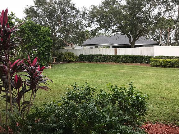 2nd image of 2297 Blackjack Oak St
