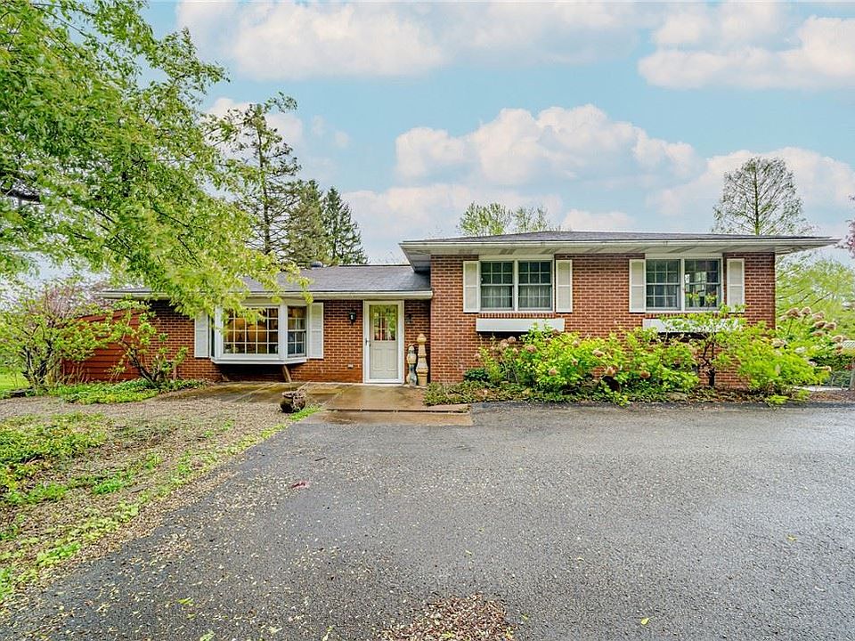 1st image of 2567 Warren Rd