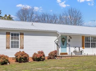 906 Boaz St, Athens, TN 37303