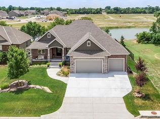 5975 Forbes Ct, Bel Aire, KS 67220