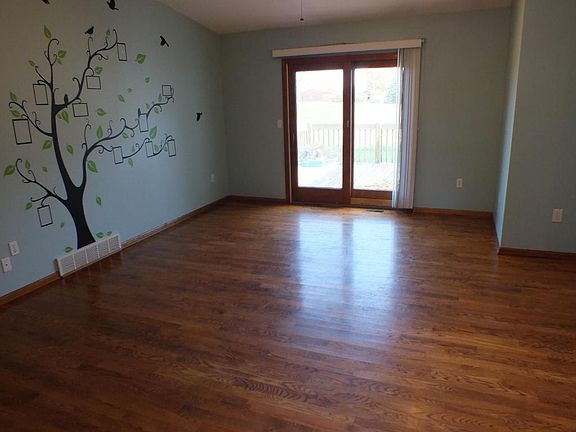 5th image of 2481 118th Ave