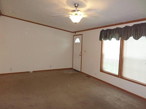 5th image of 4984 Venice Cir