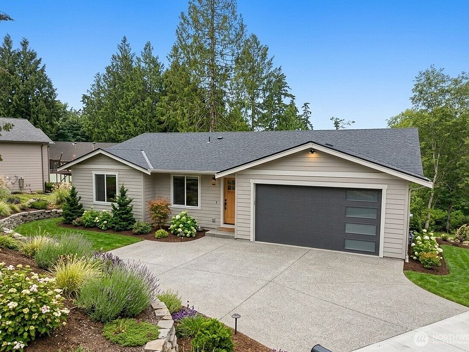 1st image of 726 Shelter Bay