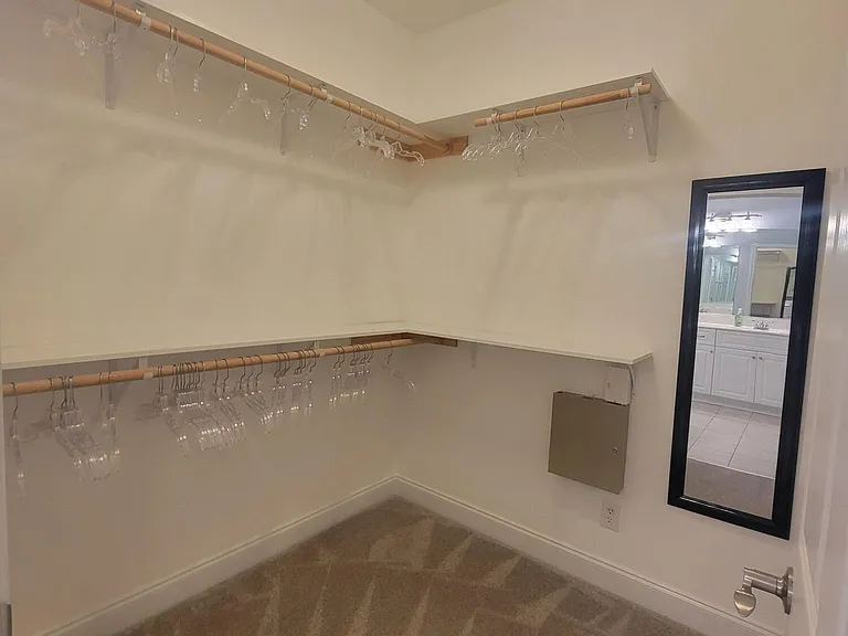 3001 Amberley Dr — Photo 11