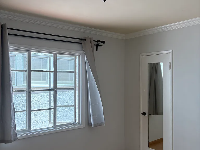 130 Covina Ave — Photo 11