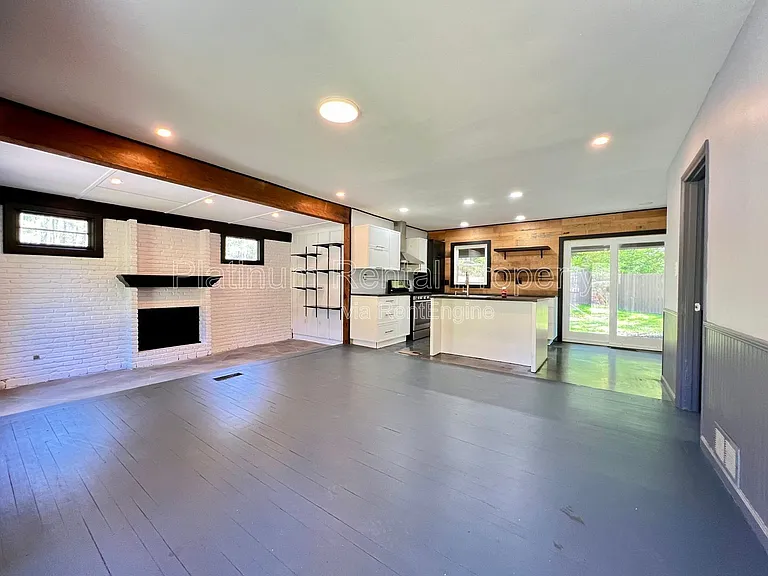 2170 Beech Valley Dr SE — Photo 6