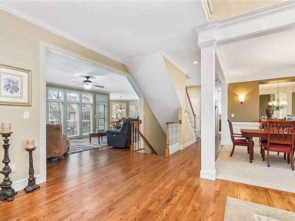 3rd image of 12806 W 131st St
