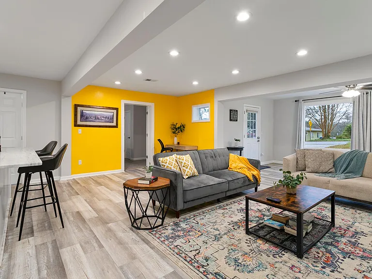 3032 Brook Dr — Photo 7