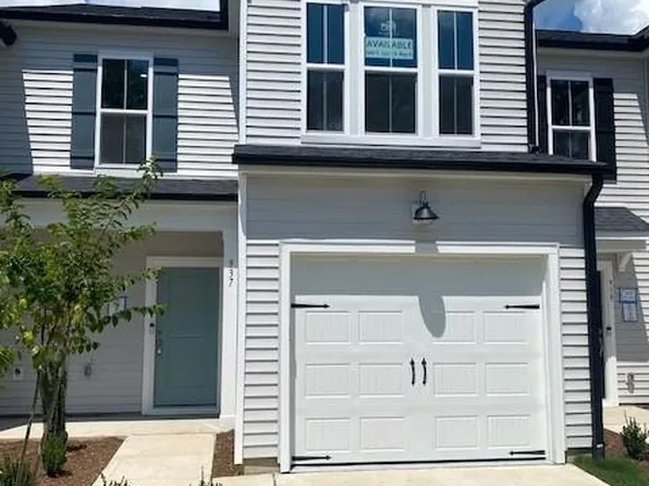 937 Poets Walk Rd, Whitsett, NC 27377